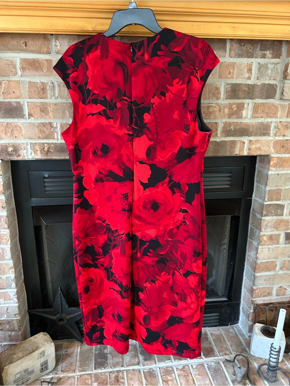connected apparel Red and Black Floral Sheath Midi Dress - Picture 3 of 3